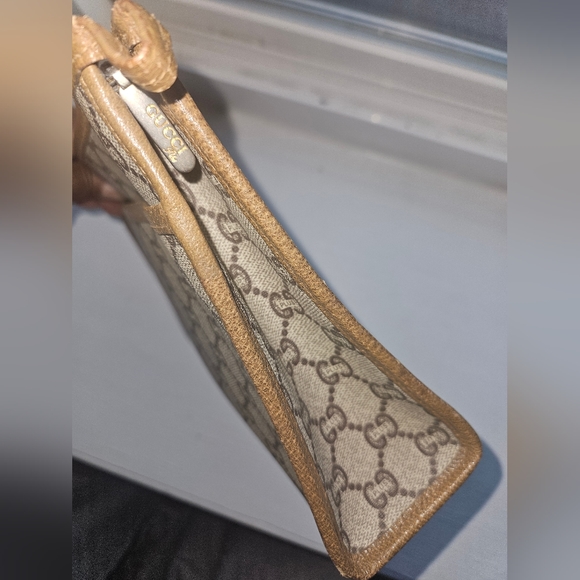 SOLD Gucci Interlocking GG Pouch/Clutch/Cosmetic Bag - Picture 5 of 16